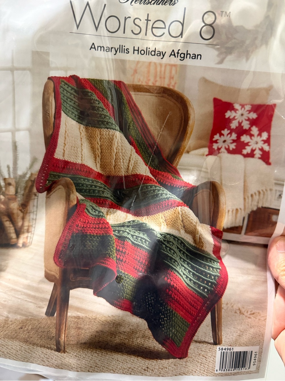 NWOT Amaryllis Holiday Afghan Throw in Red, Green & Cream